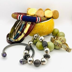 Lot of 14 Fashion Bracelets Mixed Styles Colors Textures Women
